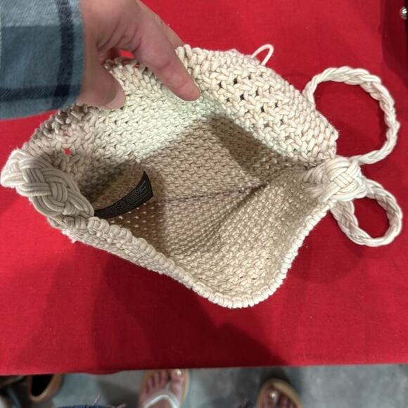 Handcrafted Cream Macramé Bag - Picture 2 of 5